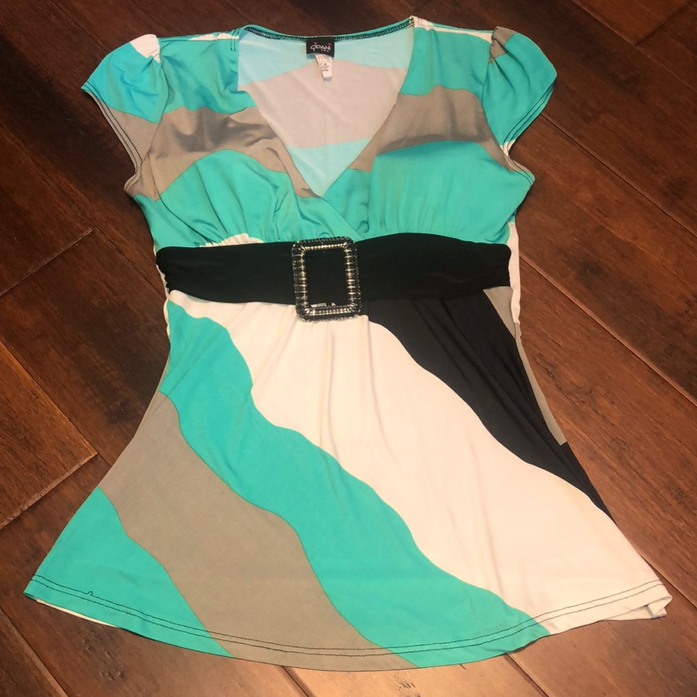 Gidani size large women’s shirt